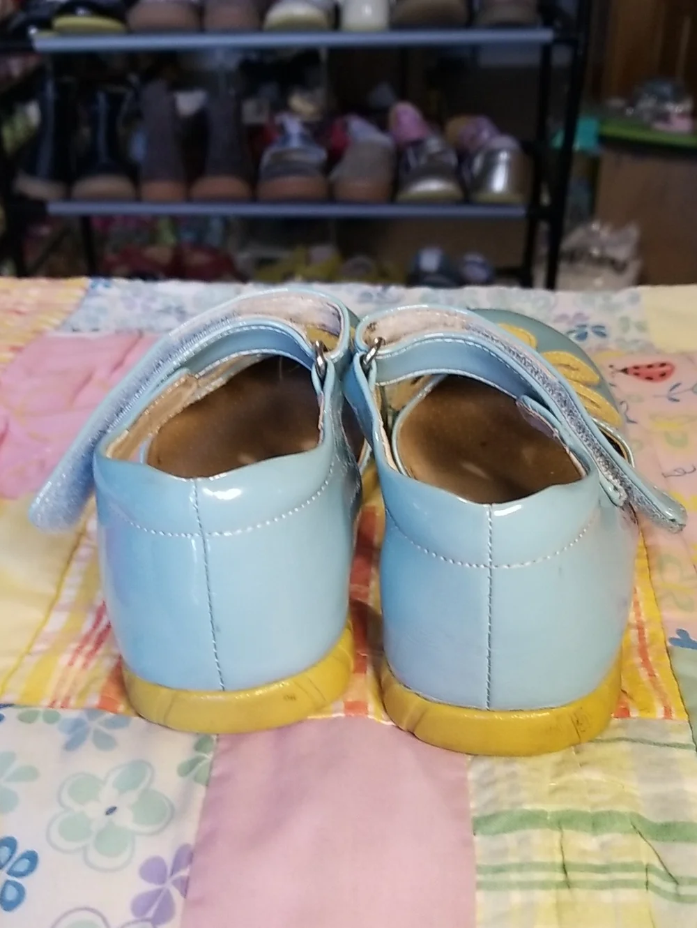 Livie & Luca Blue & Cream Patent Leather Mary Jane Size 12 Petals HTF Wavy Soles